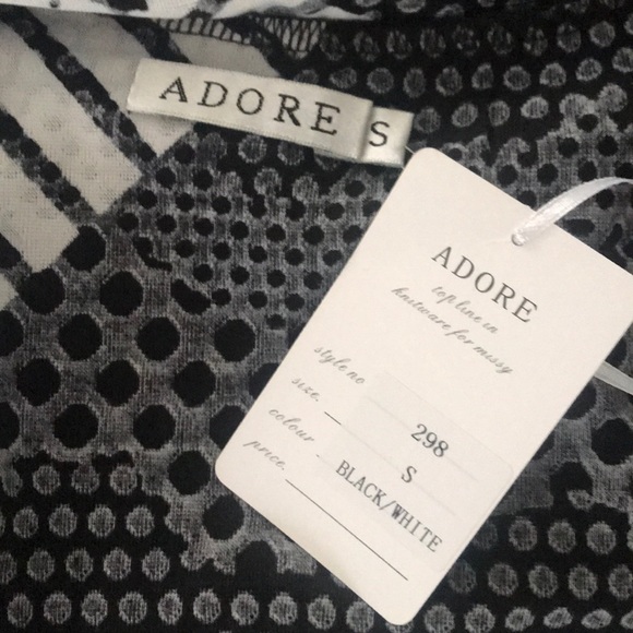 ADORE Black/White Flowy Silky Vest. Size SMALL. - Picture 5 of 5